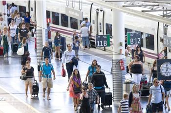 Ms de 1,6 millones de plazas para viajar en los trenes de Renfe en el Puente de Mayo