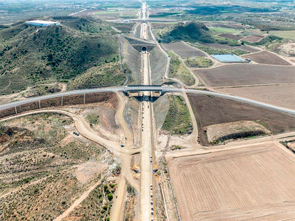 Autorizada la licitaci�n del montaje de v�a del tramo Lorca-Vera