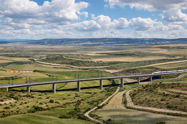 Adjudicado el segundo tramo de la l�nea de alta velocidad Burgos-Vitoria por 136,6 millones de euros